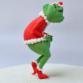 The Grinch cake topper